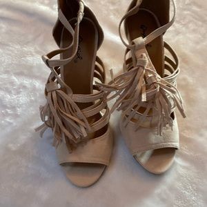 Cupid heels new no tags